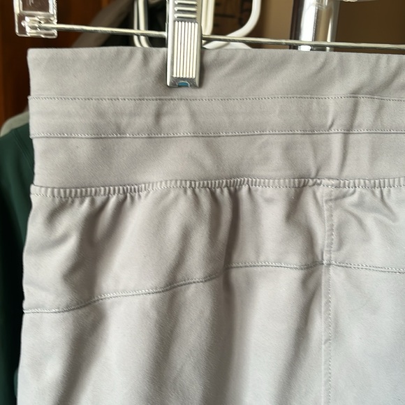 Zyia Active Light Grey Joggers Size M - Picture 4 of 8